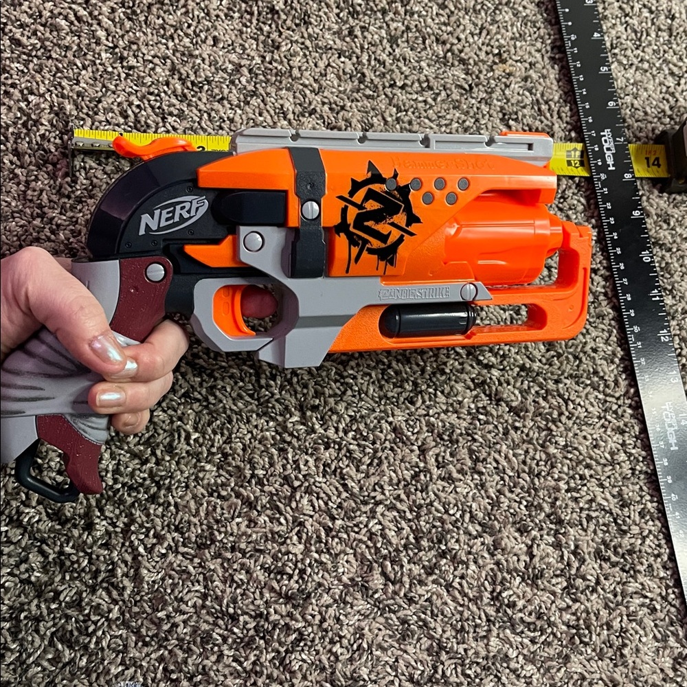 NERF Zombie Strike Hammershot Blaster (Amazon Exclusive) LIKE NEW darts not incl